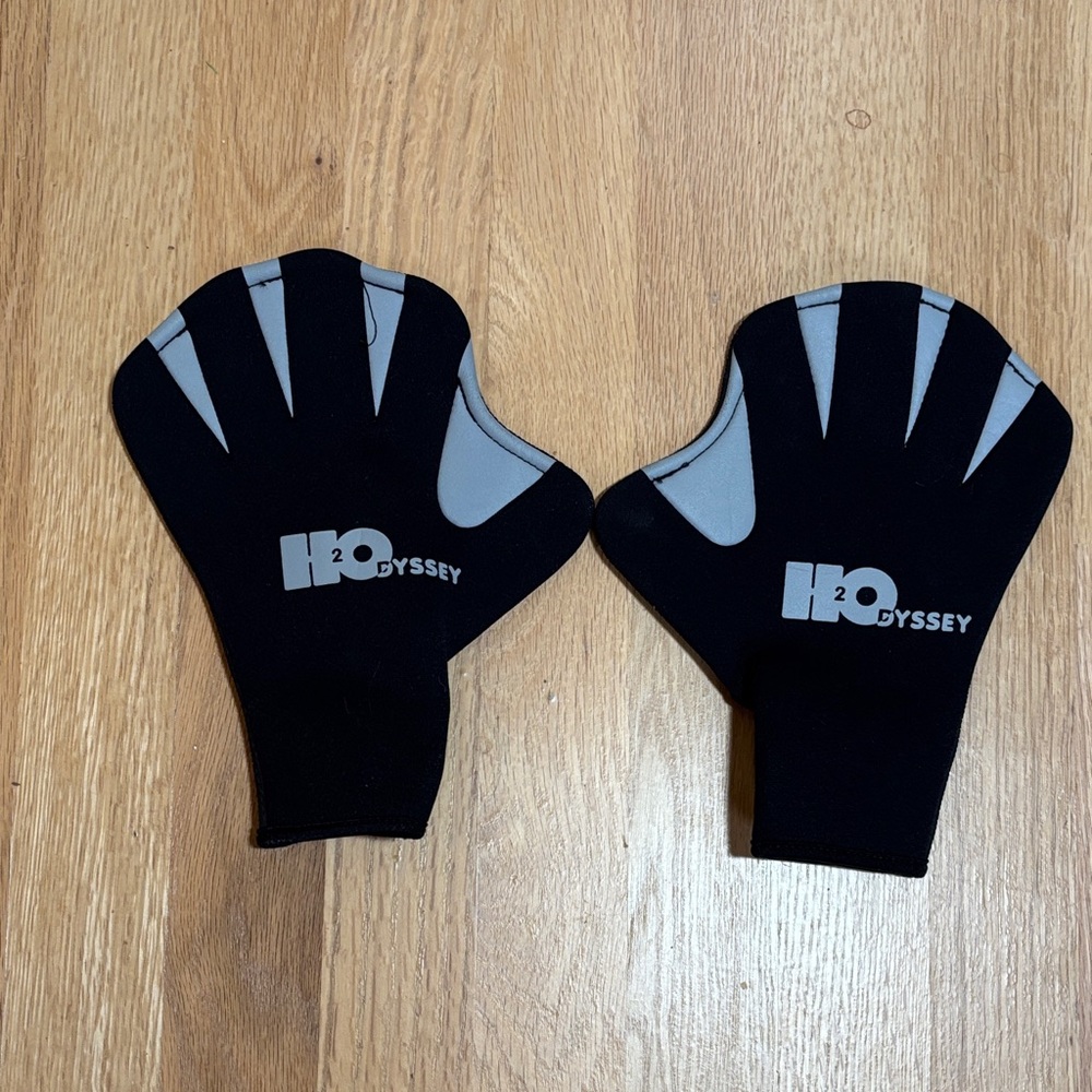 H2Odyssey Black and Gray Swim or Surf Gloves S